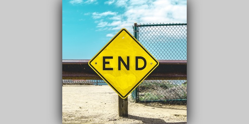 Znak z napisem "end"
